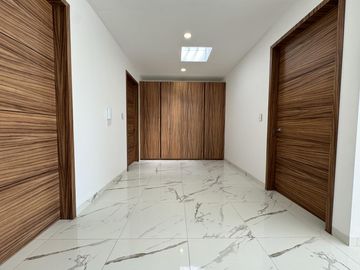 CASA EN VENTA EN FRACCIONAMIENTO RESIDENCIAL KINARA, ZONA SAN BERNARDINO TLAXCALANCINGO