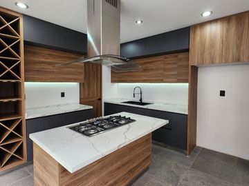 Casa en Venta Altozano  Fraccionamiento privado frente área verde