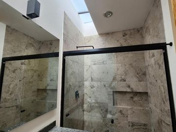 Casa en Venta Altozano  Fraccionamiento privado frente área verde