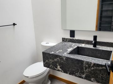 Casa en Venta Altozano  Fraccionamiento privado frente área verde