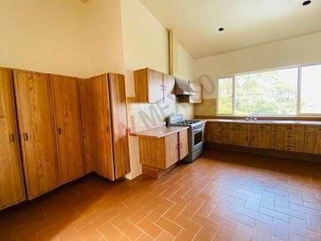 CASA EN LOS LIMONEROS