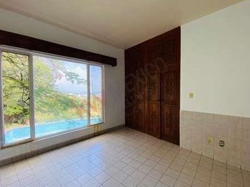 CASA EN LOS LIMONEROS