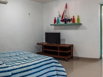 Casa de 2 recámaras con alberca en venta  en Sisal, Yucatán.