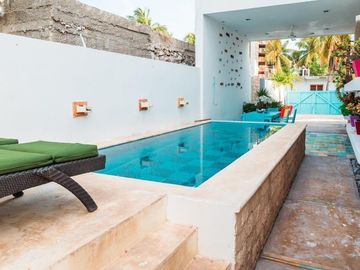 Casa de 2 recámaras con alberca en venta  en Sisal, Yucatán.