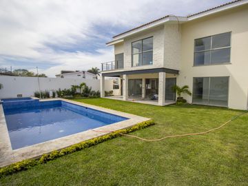 CASA EN PREVENTA PARAISO COUNTRY CLUB