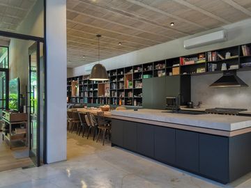 Impresionante Villa cerca del mar en Venta , residencial Selvamar Playa del Carmen