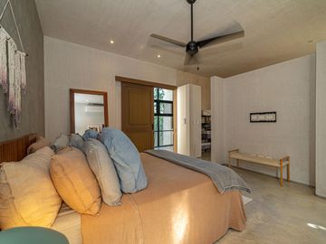 Impresionante Villa cerca del mar en Venta , residencial Selvamar Playa del Carmen