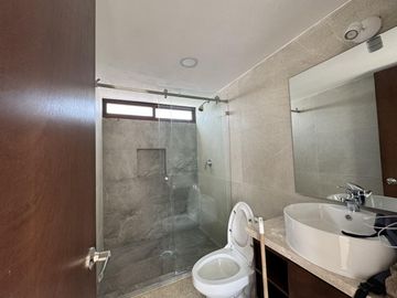CASA EN VENTA EN PARQUE CHIHUAHUA, ZONA LOMAS DE ANGELÓPOLIS III