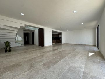 CASA EN VENTA EN PARQUE CHIHUAHUA, ZONA LOMAS DE ANGELÓPOLIS III