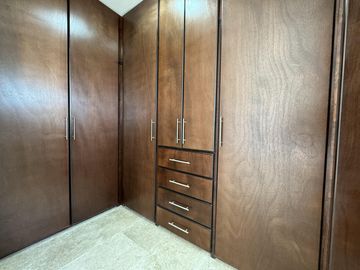 CASA EN VENTA EN PARQUE CHIHUAHUA, ZONA LOMAS DE ANGELÓPOLIS III