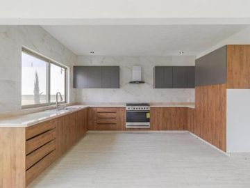 Casa en Fraccionamiento Lomas de Ahuatlán