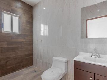Casa en Fraccionamiento Lomas de Ahuatlán
