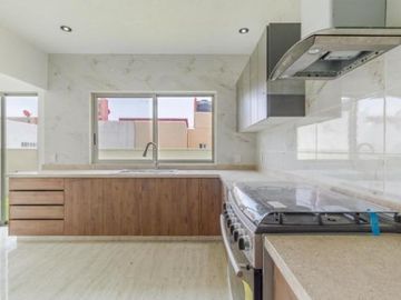 Casa en Fraccionamiento Lomas de Ahuatlán