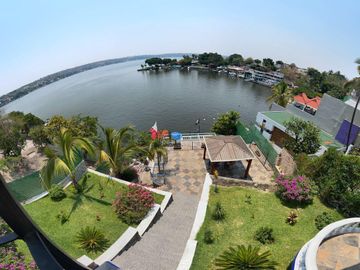CASA EN VENTA  TEQUESQUITENGO