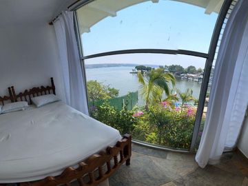 CASA EN VENTA  TEQUESQUITENGO