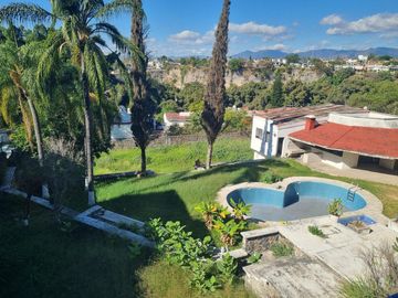 Casa en Fraccionamiento Lomas de Cuernavaca