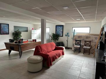 Casa en venta - 4 Dormitorios 3 Baños - Cochera - 350Mts2 - Costa Esmeralda