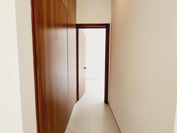 LOMAS DIAMANTE, Casa en VENTA con recamara en planta baja, sala de TV y amplio jardin