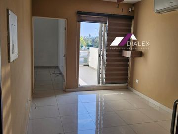 VENTA Casa en Fracc. ESPACIO CUMBRES en MONTERREY | 3 Niveles, 4 Recámaras EN ESQUINA