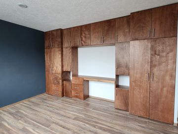 Casa en Venta Vistas Altozano con 4 Recámaras una planta baja