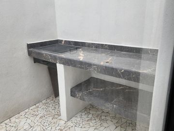 Casa en Venta Vistas Altozano con 4 Recámaras una planta baja