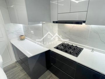 10990 UF! DUPLEX REMODELADO 4D, METRO L LEONES