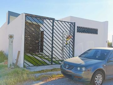 CASA NUEVA DE UNA PLANTA EN VENTA EN VILLAS DE LA CANTERA.