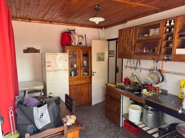 Casa en venta - 2 Dormitorios 2 Baños - Cochera - 1.600 - La Lonja