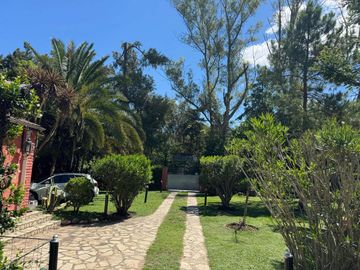 Casa en venta - 2 Dormitorios 2 Baños - Cochera - 1.600 - La Lonja