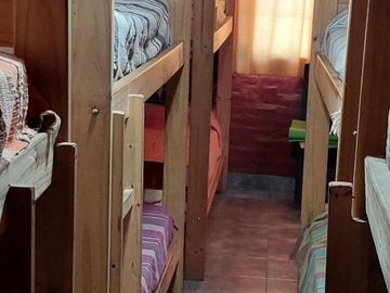Casa en venta - 2 Dormitorios 2 Baños - Cochera - 1.600 - La Lonja