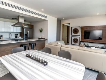 Departamento en Venta y en Renta en Puerto Cancún, Riva.