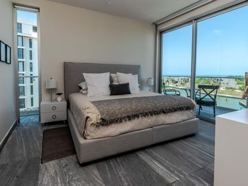 Departamento en Venta y en Renta en Puerto Cancún, Riva.