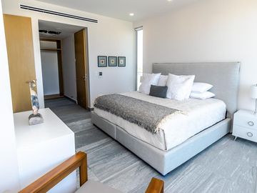 Departamento en Venta y en Renta en Puerto Cancún, Riva.
