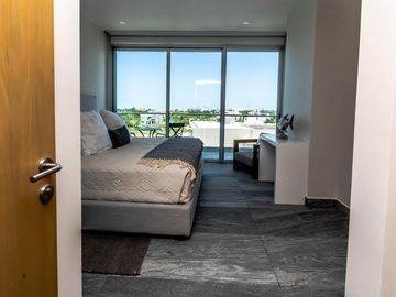 Departamento en Venta y en Renta en Puerto Cancún, Riva.