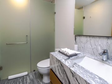 Departamento en Venta y en Renta en Puerto Cancún, Riva.