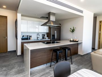 Departamento en Venta y en Renta en Puerto Cancún, Riva.