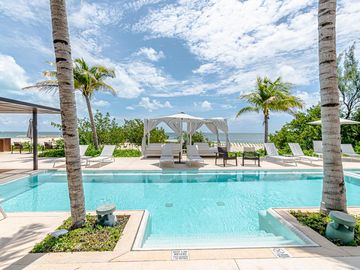 Departamento en Venta y en Renta en Puerto Cancún, Riva.