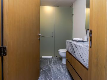 Departamento en Venta y en Renta en Puerto Cancún, Riva.