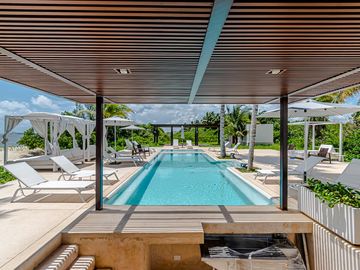 Departamento en Venta y en Renta en Puerto Cancún, Riva.