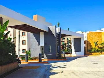 VENTA DE DEPARTAMENTO EN CANCUN DE 2 HAB CON ALBERCA ZONA SUR