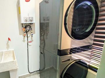 VENTA DE DEPARTAMENTO EN CANCUN DE 2 HAB CON ALBERCA ZONA SUR