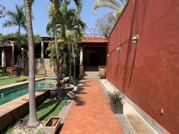 VENTA CASA HERMOSA EN CUERNAVACA MORELOS