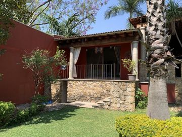 VENTA CASA HERMOSA EN CUERNAVACA MORELOS