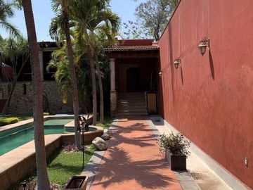 VENTA CASA HERMOSA EN CUERNAVACA MORELOS