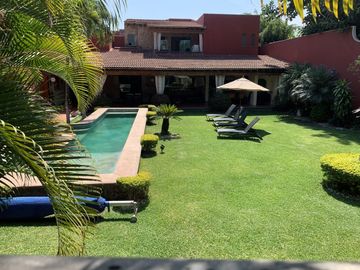 VENTA CASA HERMOSA EN CUERNAVACA MORELOS