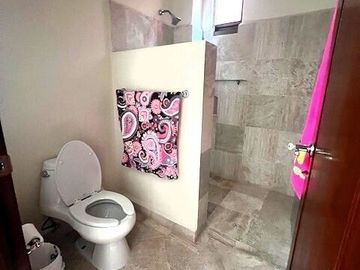 VENTA CASA HERMOSA EN CUERNAVACA MORELOS