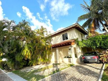 Casa en  venta