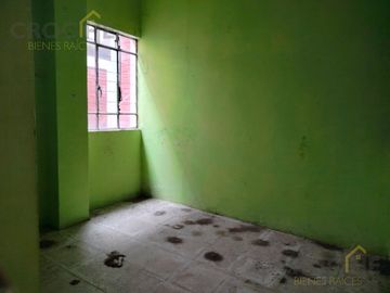 Casa en  Propiedad con departamentos y locales en venta en la zona 