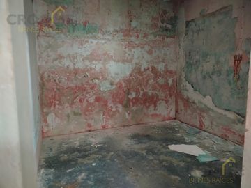 Casa en  Propiedad con departamentos y locales en venta en la zona 