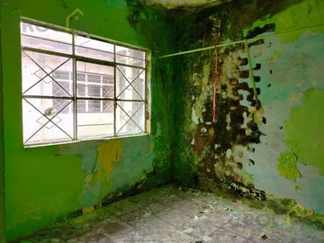 Casa en  Propiedad con departamentos y locales en venta en la zona 